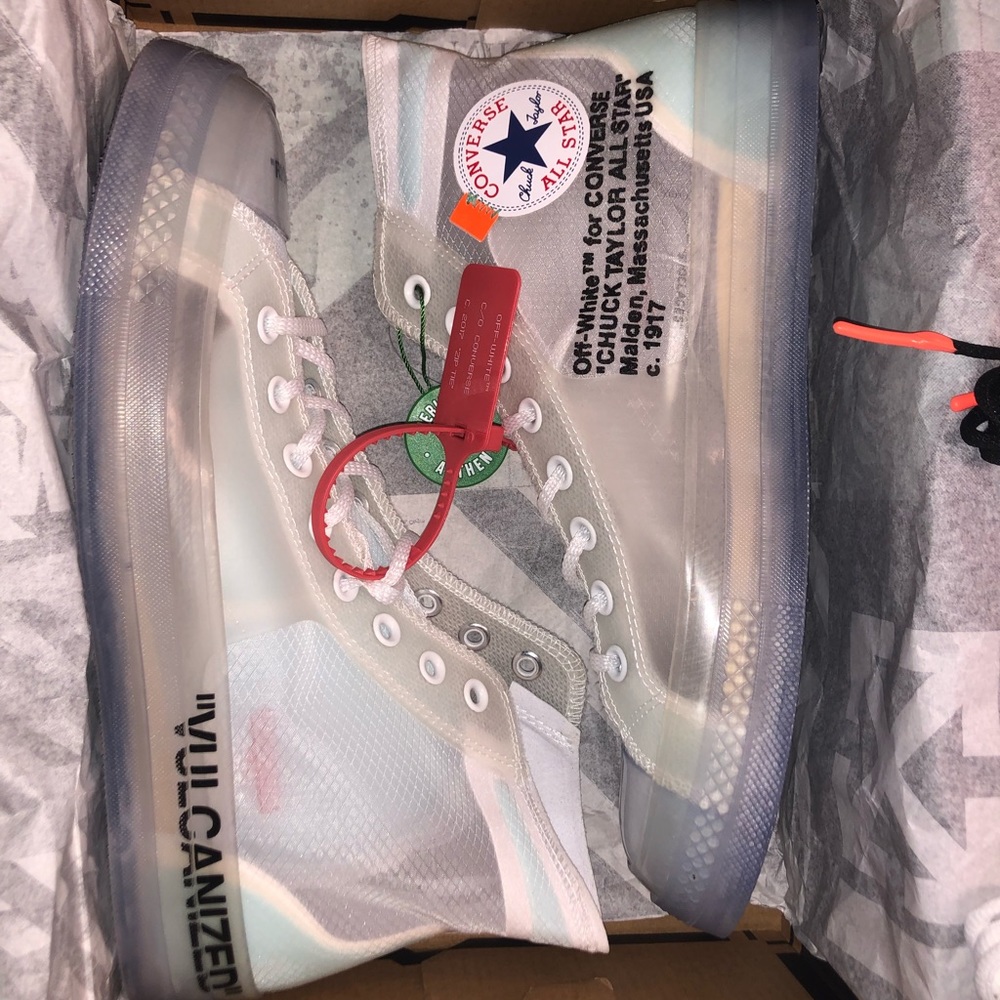 Off white converse chuck Taylor’s - Picture 2 of 8